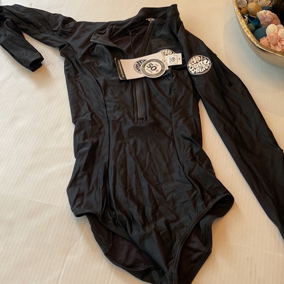 G-Bomb SPF Long Sleeve Bikini Cut Springsuit Black - Picture 10 of 10